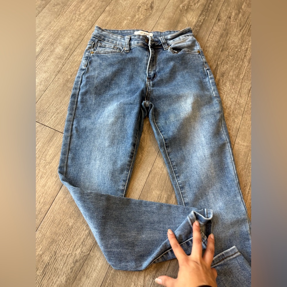 Stylish Blue Skinny Jeans for Women - Picture 6 of 10